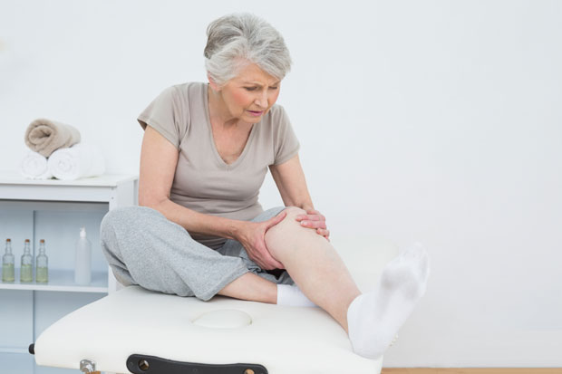 У колену се накупи и до децилитар течности